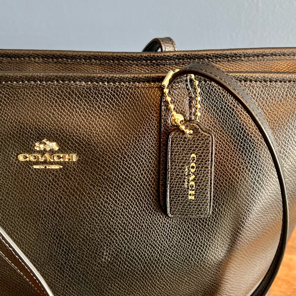COACH Gallery Tote- black - Picture 2 of 5